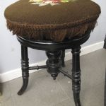 642 3470 PIANO STOOL